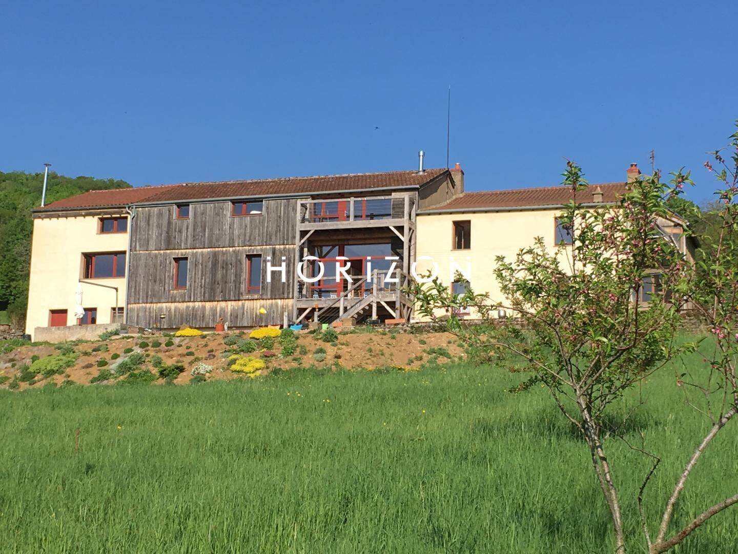 Maison 16 pièces 319 m² · à Bray · 319 m² · 895 000 €