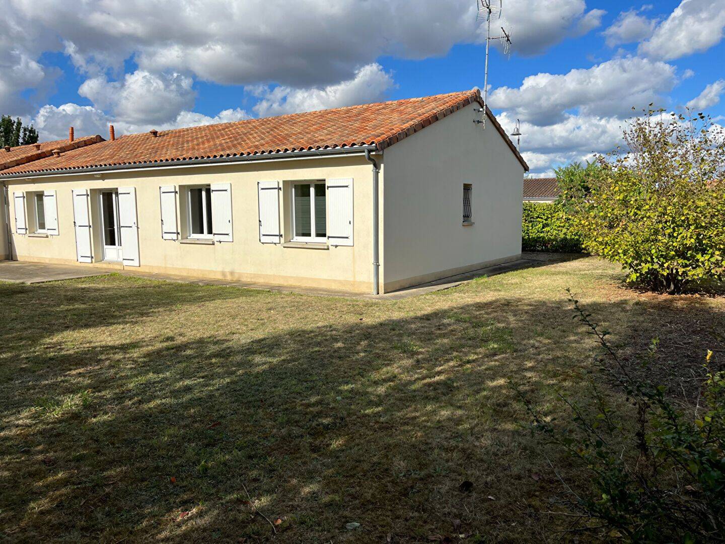 Maison 5 pièces 101 m² · à Poitiers · 101 m² · 885 €/mois