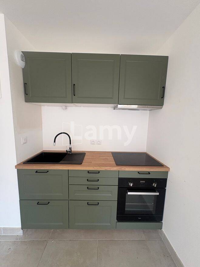 Appartement 3 pièces 62 m² · à Les Angles · 61,8 m² · 806 €/mois