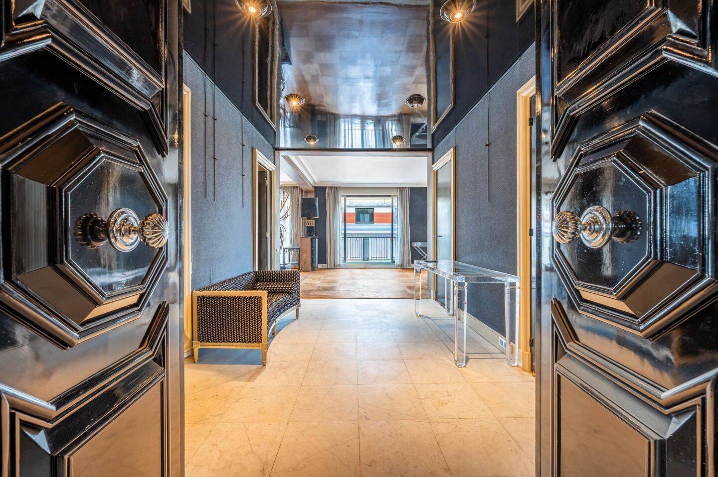 Appartement 4 pièces 144 m² · à Paris 8ème Arrondissement · 144 m² · 12 000 €/mois