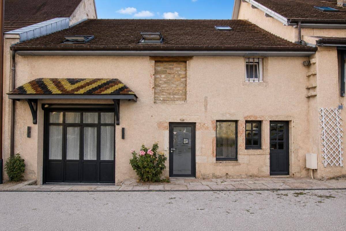 Maison 5 pièces 171 m² · à Sampans · 171 m² · 170 000 €