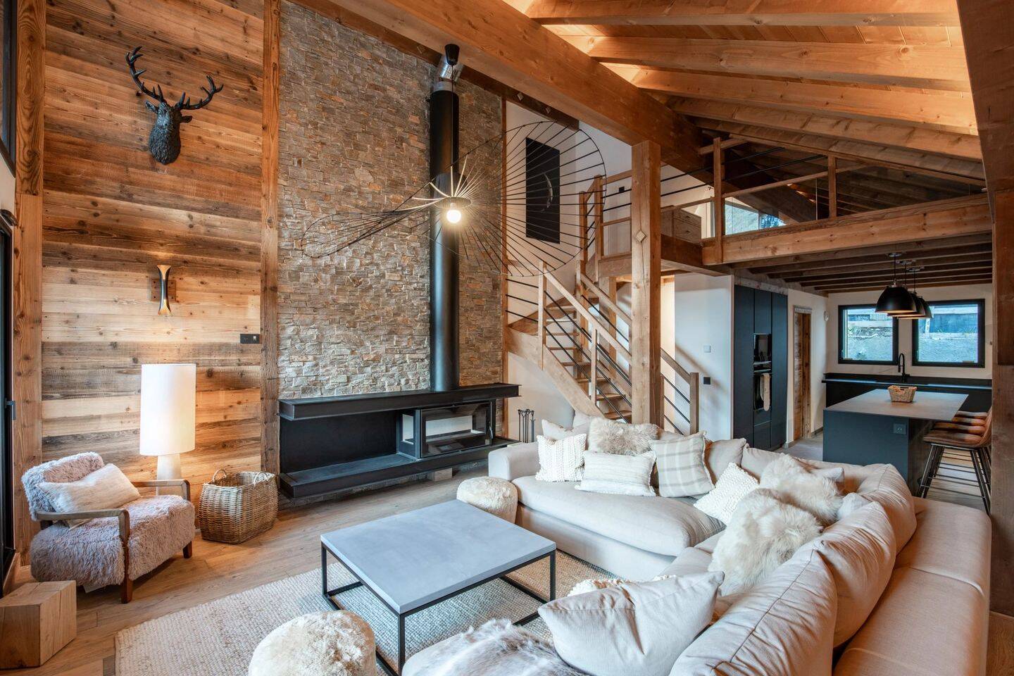 Maison 5 pièces 134 m² · à Châtel · 133,6 m² · 1 550 000 €