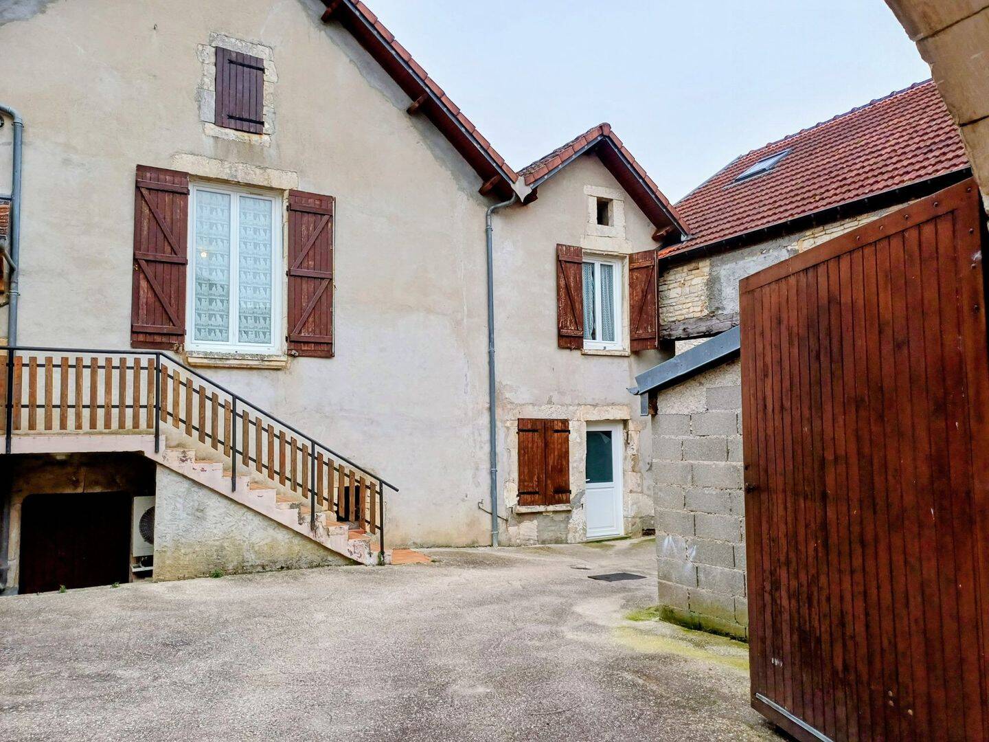 Maison 6 pièces 155 m² · à Tanlay · 155,2 m² · 125 000 €