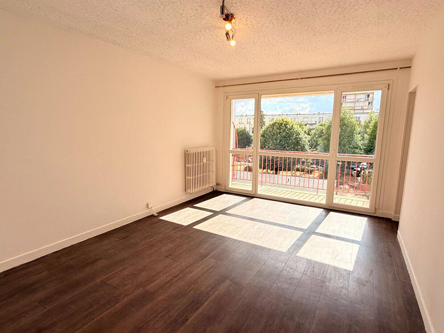 Appartement 3 pièces 57 m² · à Hérouville-Saint-Clair · 56,9 m² · 803 €/mois