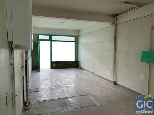 Local commercial à louer 488 € 32 m² de surface de vente Sainte Thérèse-Demi Lune Caen 14000
