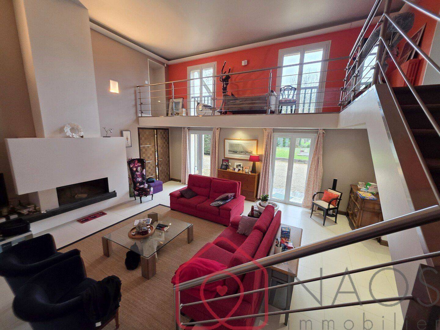 Maison 10 pièces 389 m² · à Saint-Jean-de-Braye · 389 m² · 750 000 €