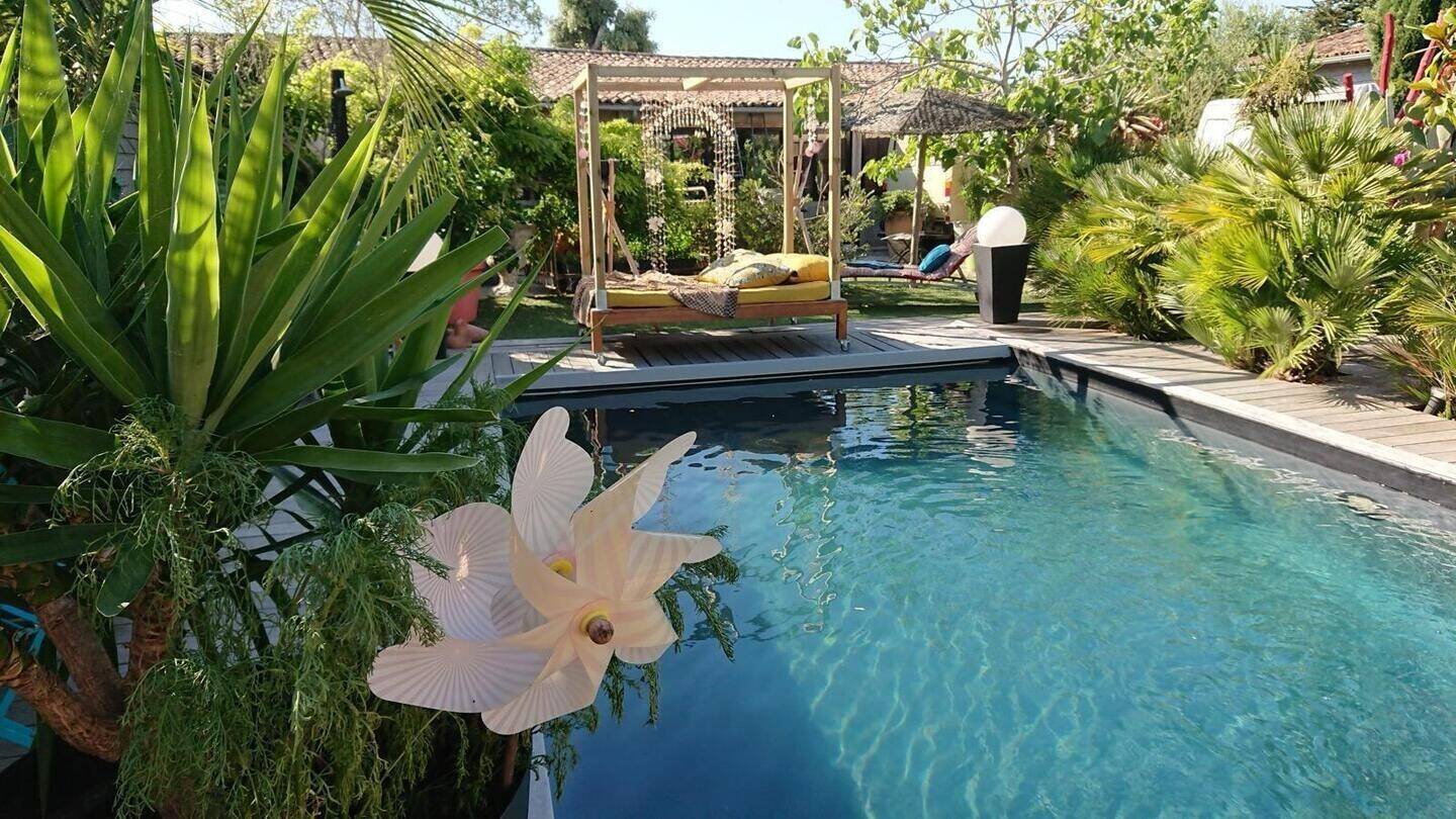 Maison 15 pièces 368 m² · à La Flotte · 368 m² · 1 872 000 €