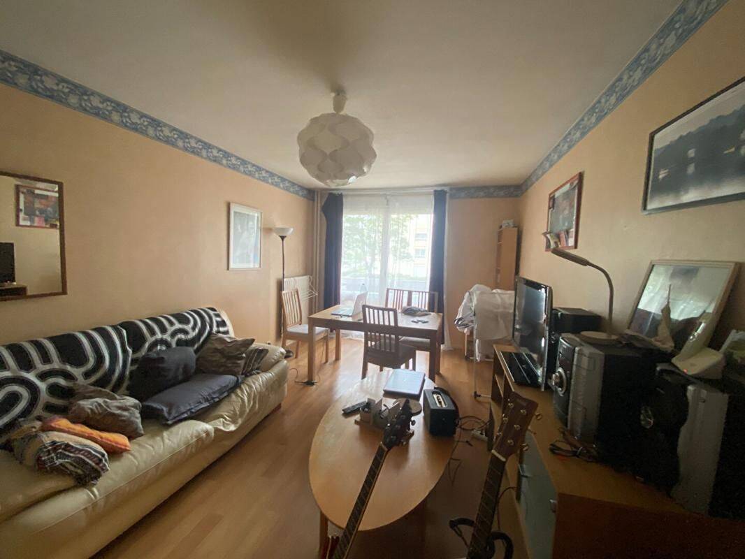 Appartement 3 pièces 66 m² · à Le Petit-Quevilly · 66 m² · 66 000 €