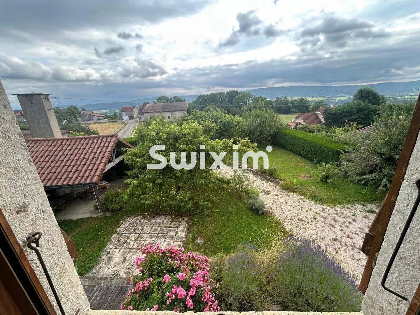 Maison 12 pièces 240 m² · à Arinthod · 240 m² · 280 000 €