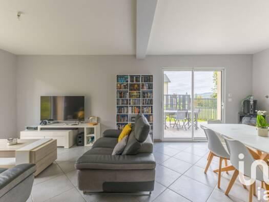 Maison à vendre 319 000 € 4 pièces 3 chambres 144,9 m² 638 m² de terrain La Bauche 73360