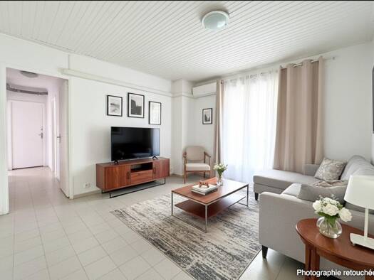 Appartement à vendre 67 000 € 4 pièces 3 chambres 67 m² Étage 1/3 Les Ponches-Les Naves Manosque 04100