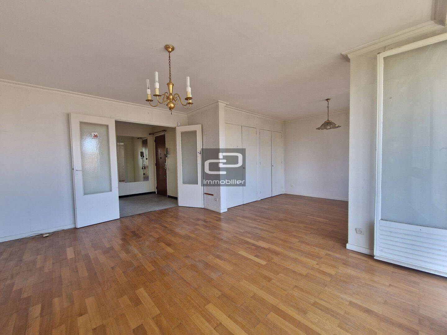 Appartement 3 pièces 78 m² · à Couzon-au-Mont-d'Or · 78,4 m² · 216 000 €