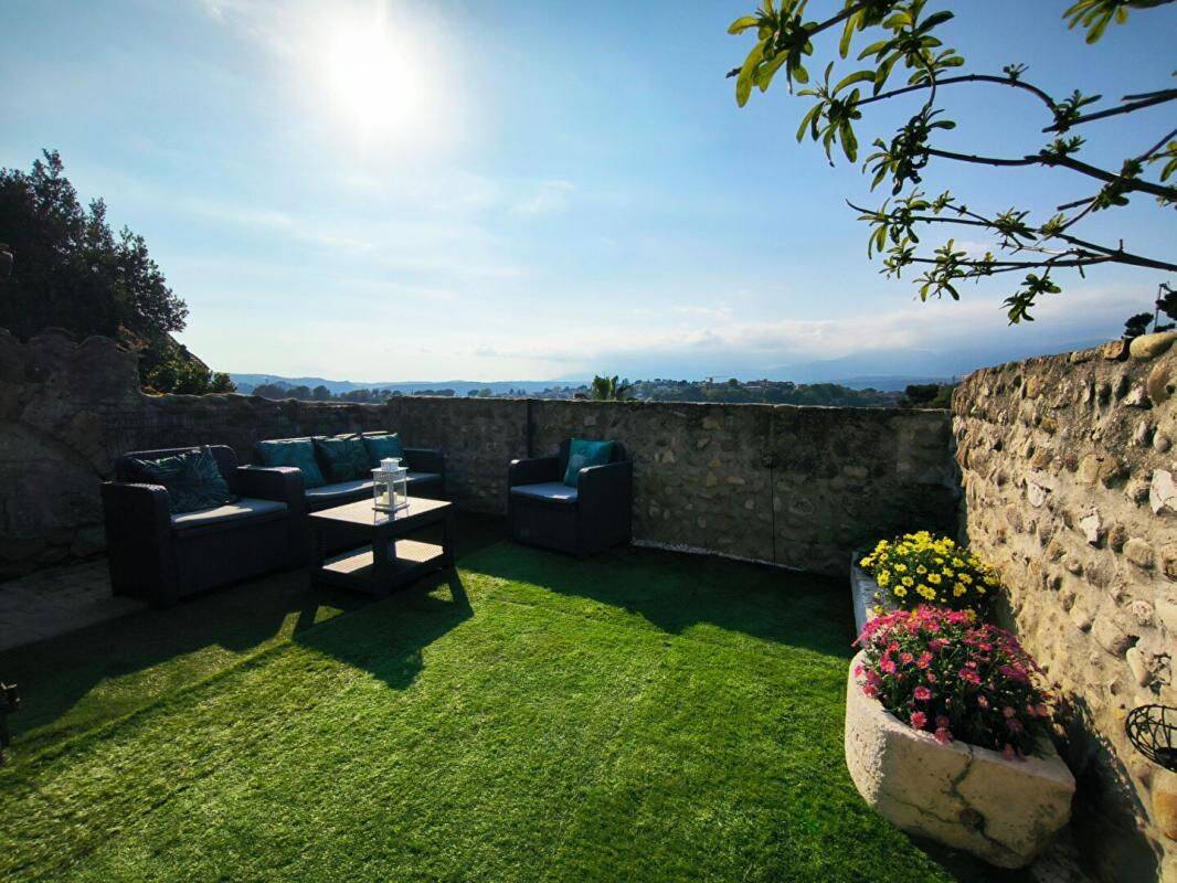 Maison 3 pièces 115 m² · à Cagnes-sur-Mer · 115 m² · 480 000 €