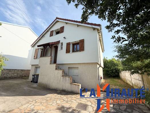 Maison à vendre 579 000 € 4 pièces 2 chambres 80 m² 255 m² de terrain La Plaine Sartrouville 78500