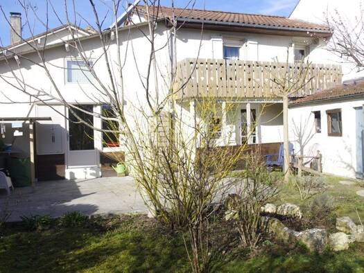 Maison à vendre 149 000 € 6 pièces 3 chambres 111 m² 470 m² de terrain Vic-Fezensac 32190
