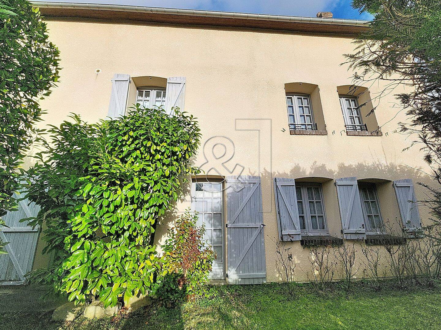 Maison 10 pièces 280 m² · à Romilly-sur-Andelle · 280 m² · 399 000 €