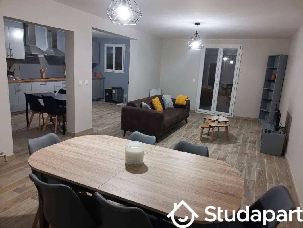 1 pièce 10 m² · à Nogent-sur-Oise · 10 m² · 450 €