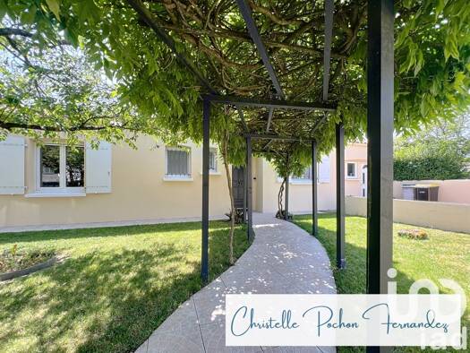 Maison de plain-pied à vendre 299 000 € 4 pièces 3 chambres 126 m² 674 m² de terrain Saint-Sauveur-d'Aunis 17540