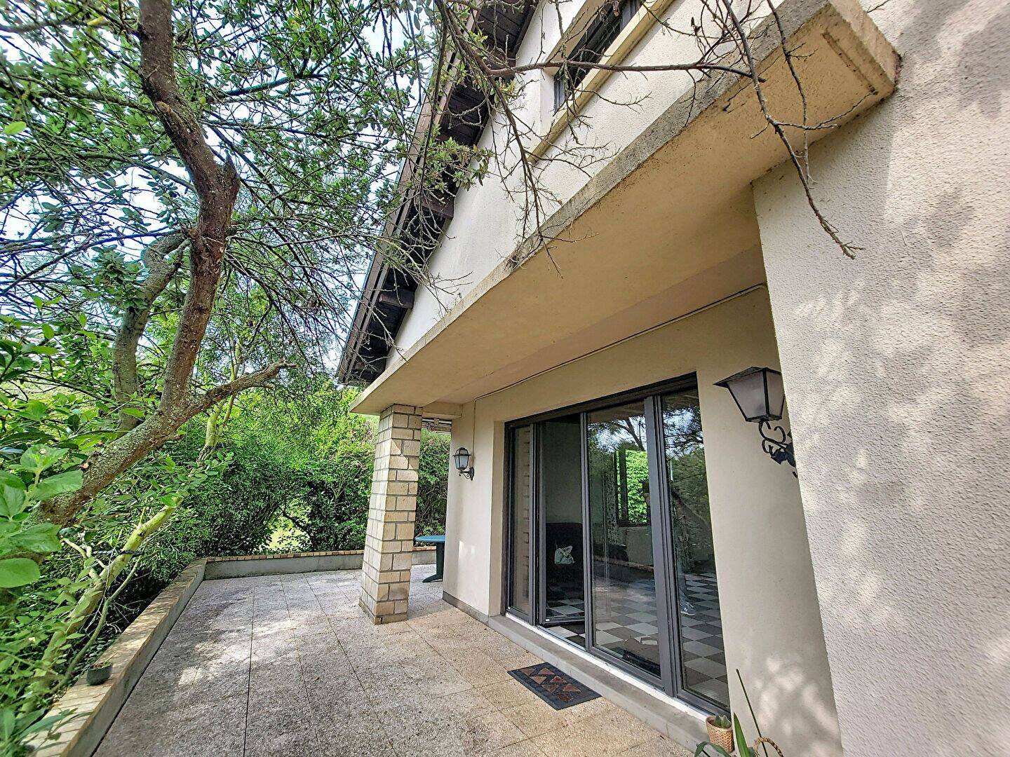 Maison 7 pièces 156 m² · à Douvres-la-Délivrande · 156 m² · 525 000 €