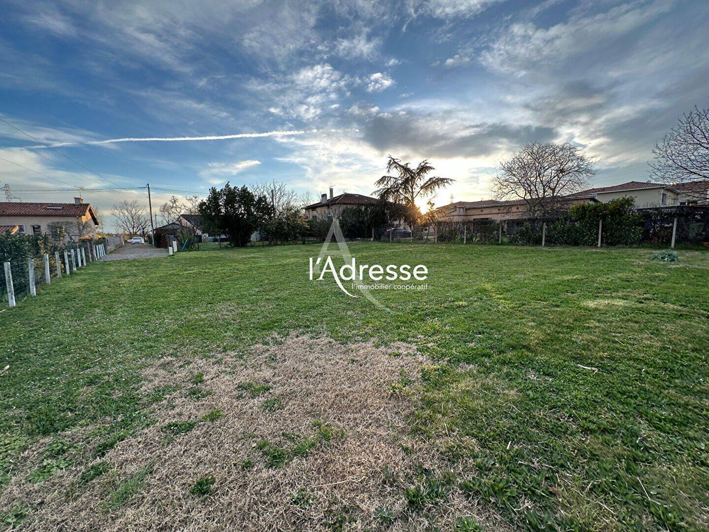 Terrain de 953 m² à Roques - photo 2