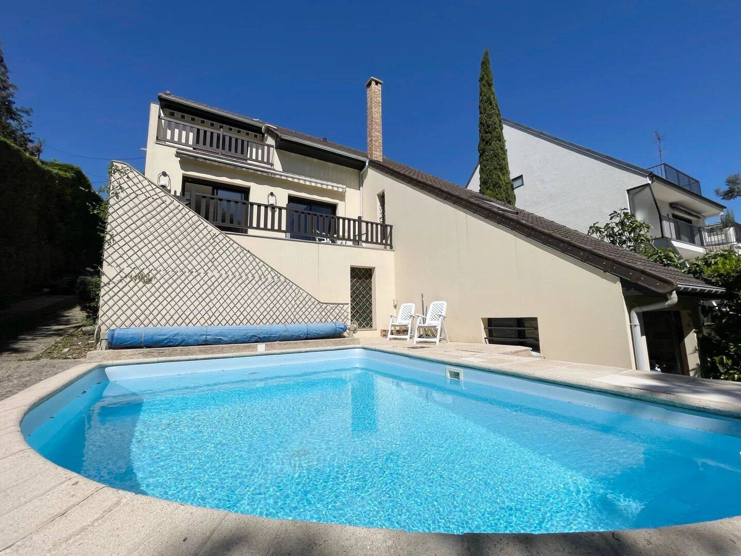 Maison 6 pièces 150 m² · à Montfermeil · 150 m² · 450 000 €