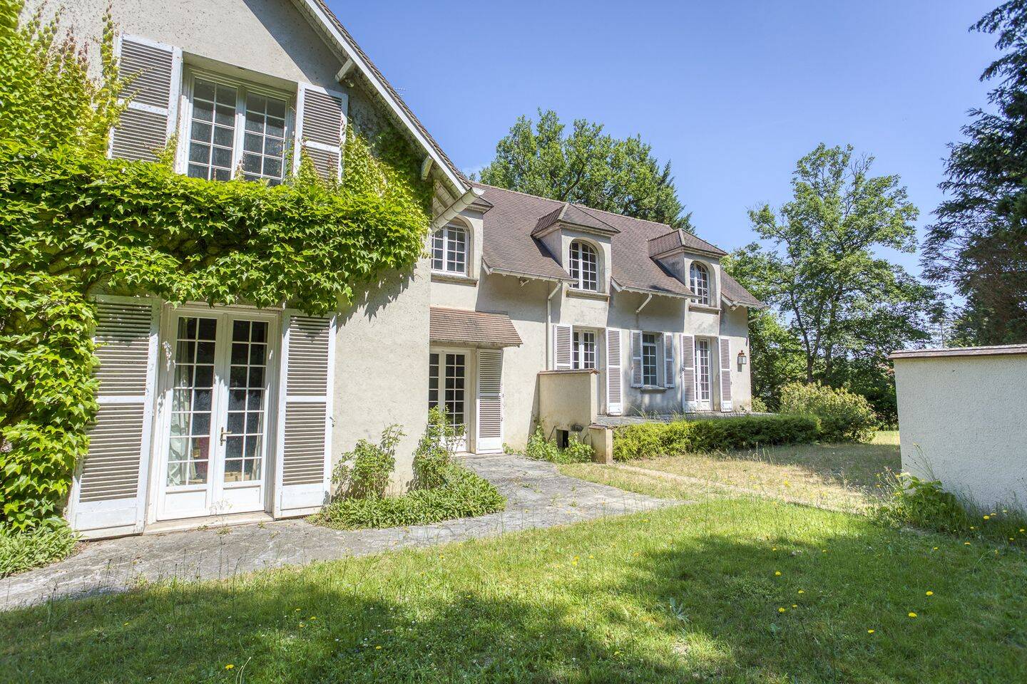 Maison 12 pièces 391 m² · à Saint-Léger-en-Yvelines · 391 m² · 1 195 000 €