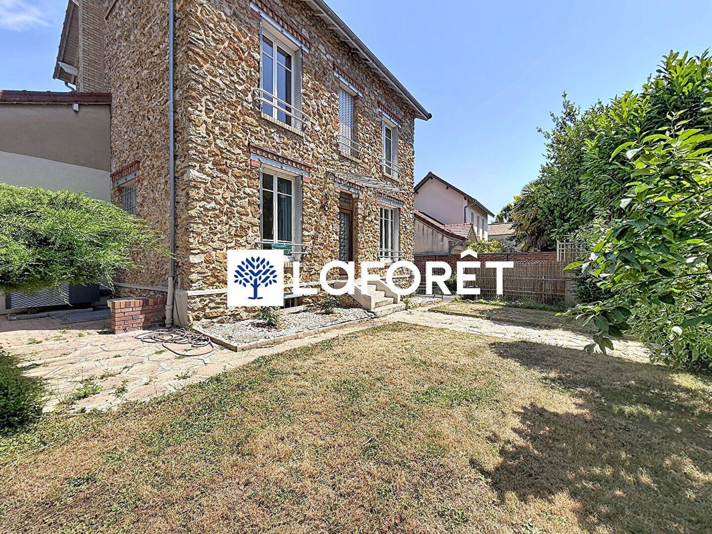 Maison 5 pièces 106 m² · à Chambourcy · 106 m² · 2 200 €