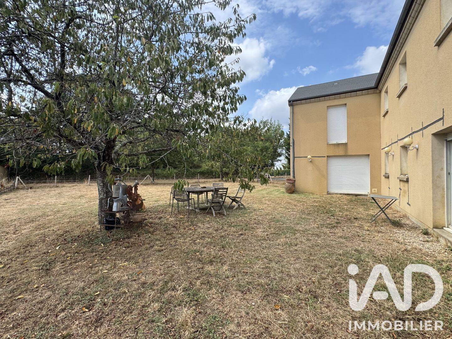 Maison 8 pièces 243 m² · à Challuy · 243 m² · 272 000 €