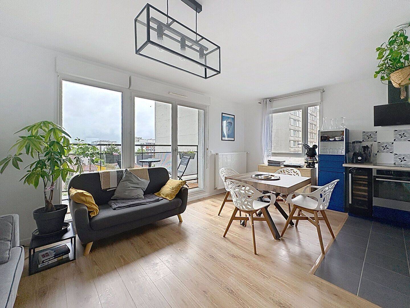 Appartement 3 pièces 65 m² · à Romainville · 65,3 m² · 1 694 €/mois