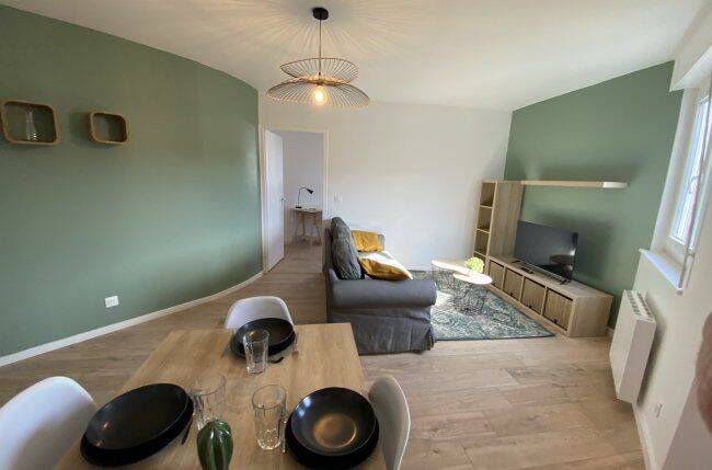 Appartement 1 pièce 63 m² · à Villefontaine · 63 m² · 1 370 €
