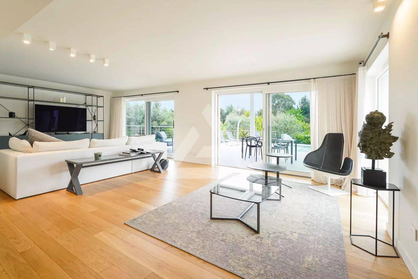 Maison 4 pièces 171 m² · à Villefranche-sur-Mer · 170,6 m² · 1 990 000 €