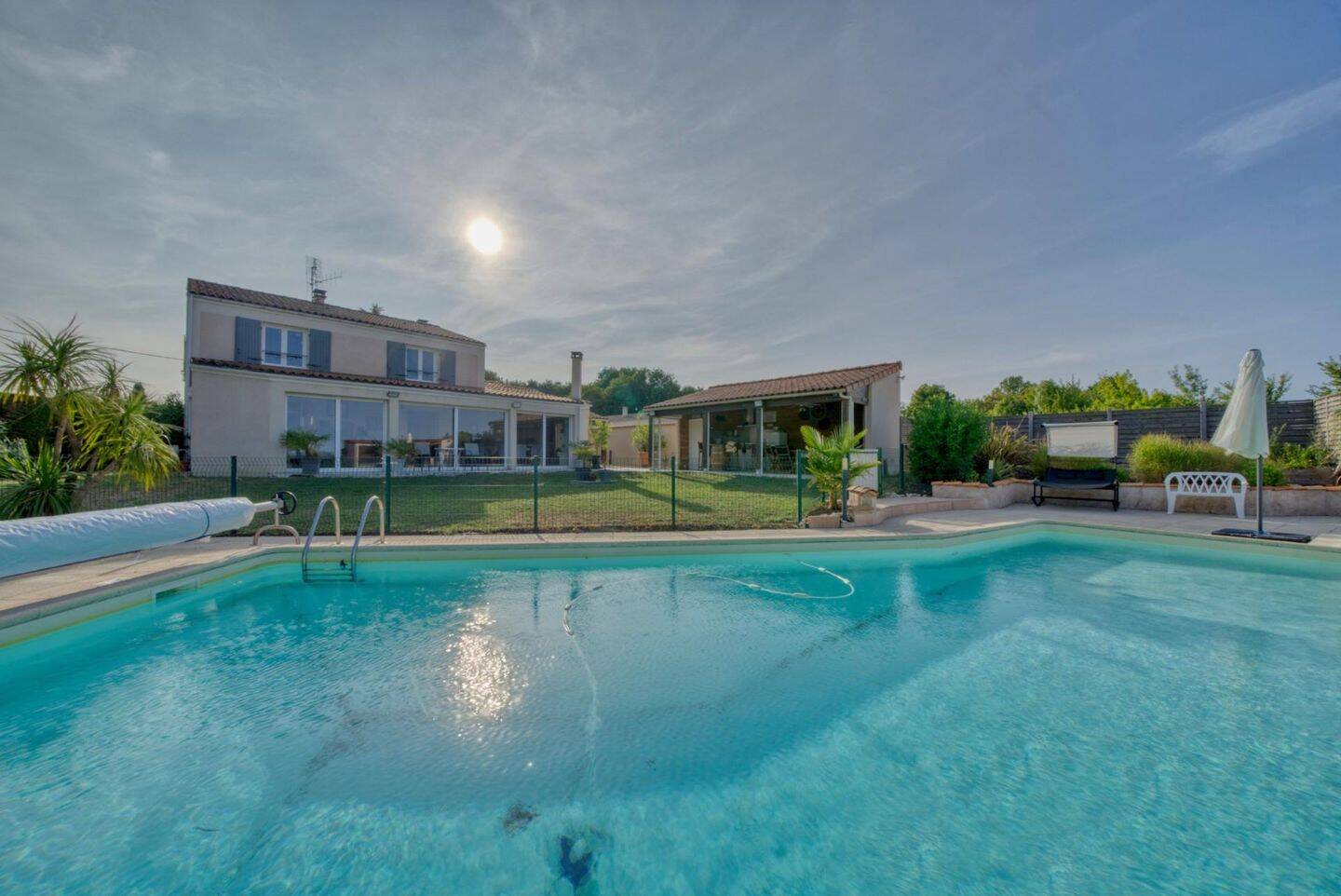 Maison 6 pièces 217 m² · à Saintes · 217 m² · 527 000 €
