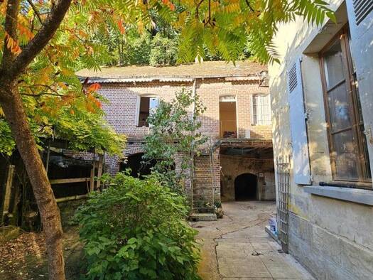 Maison à vendre 89 000 € 3 pièces 2 chambres 65 m² 326 m² de terrain Beaumont-sur-Dême 72340