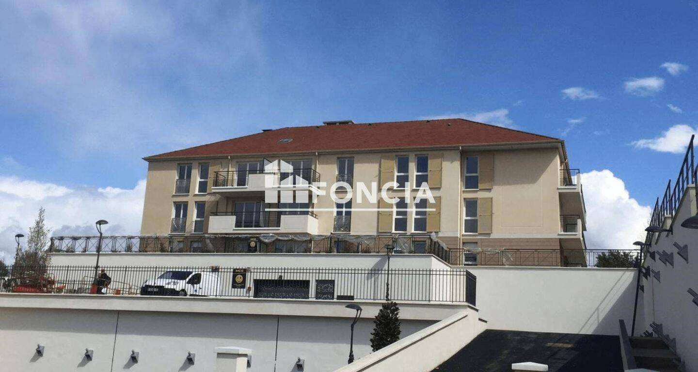 Appartement 1 pièce 33 m² · à Osny · 32,9 m² · 721 €