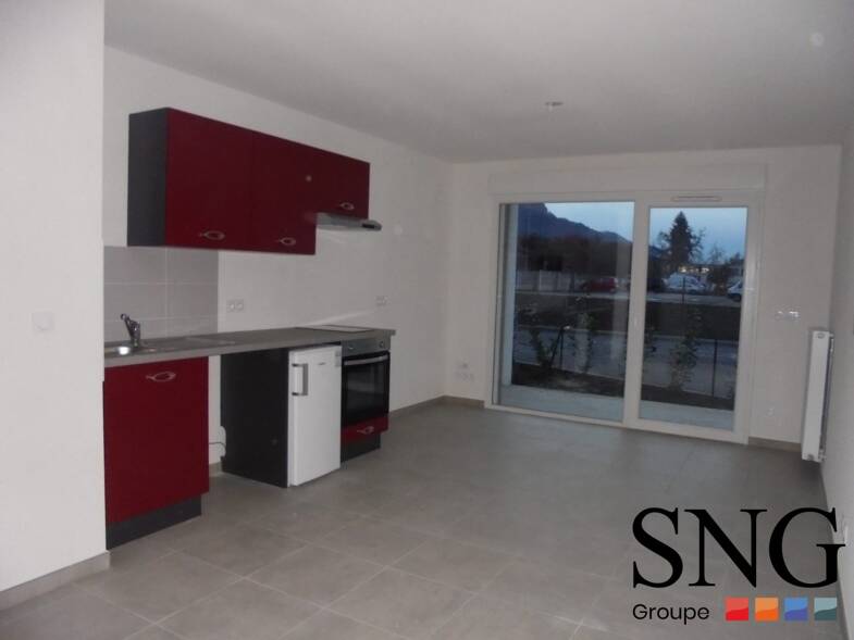 Appartement à louer 570 € 2 pièces 1 chambre 45,4 m² RDC Sud Scionzier 74950