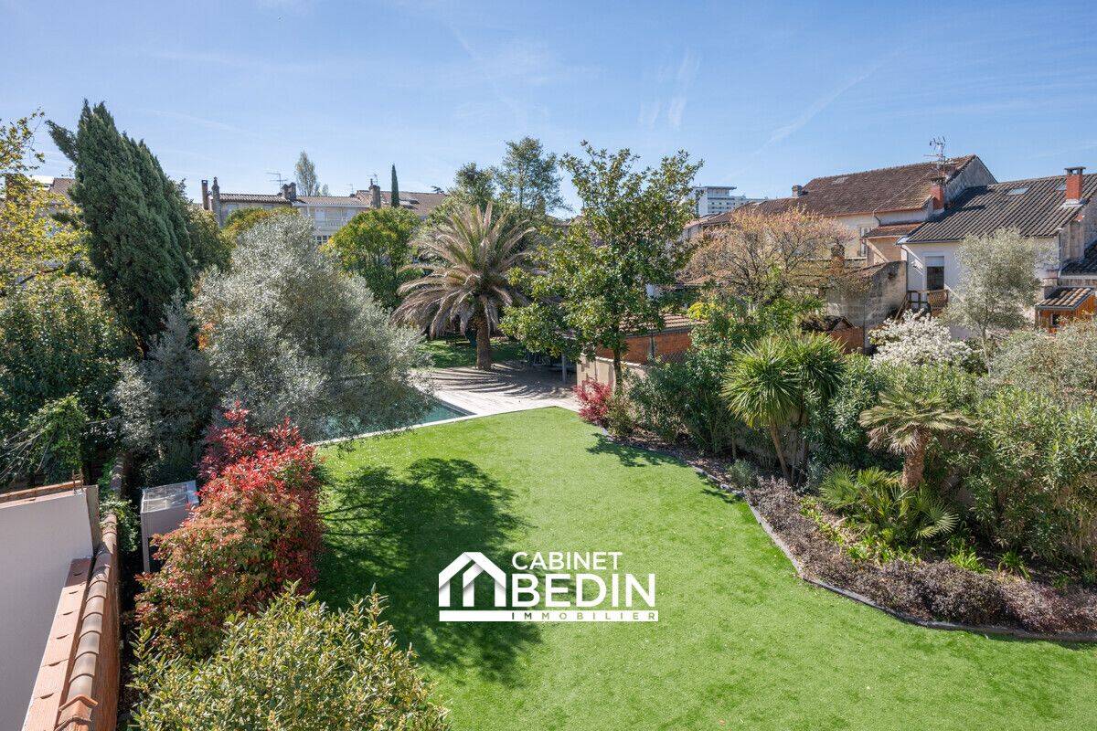 Maison 12 pièces 384 m² · à Bordeaux · 384,2 m² · 2 508 000 €