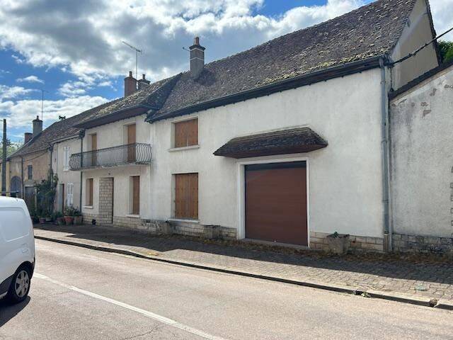 Maison 5 pièces 153 m² · à Saint-Saulge · 153 m² · 44 800 €