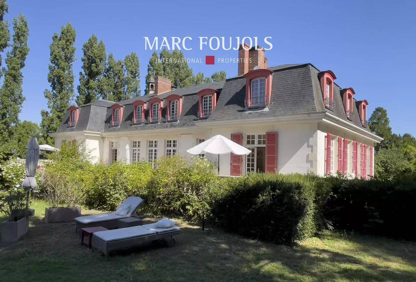 Maison 19 pièces 902 m² · à Fontainebleau · 902,3 m² · 3 700 000 €