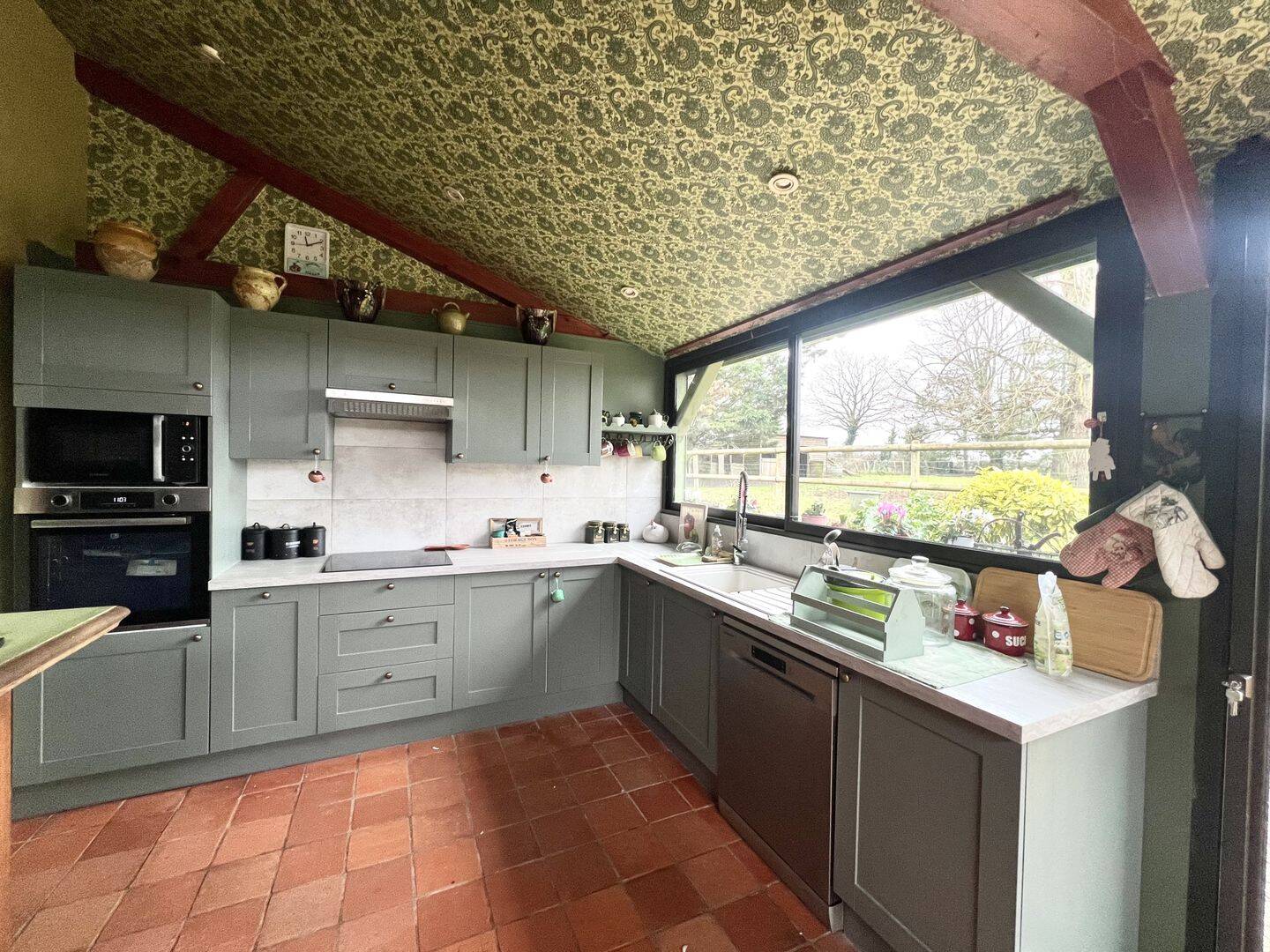 Maison 9 pièces 227 m² · à Bazouges Cré sur Loir · 226,6 m² · 420 000 €