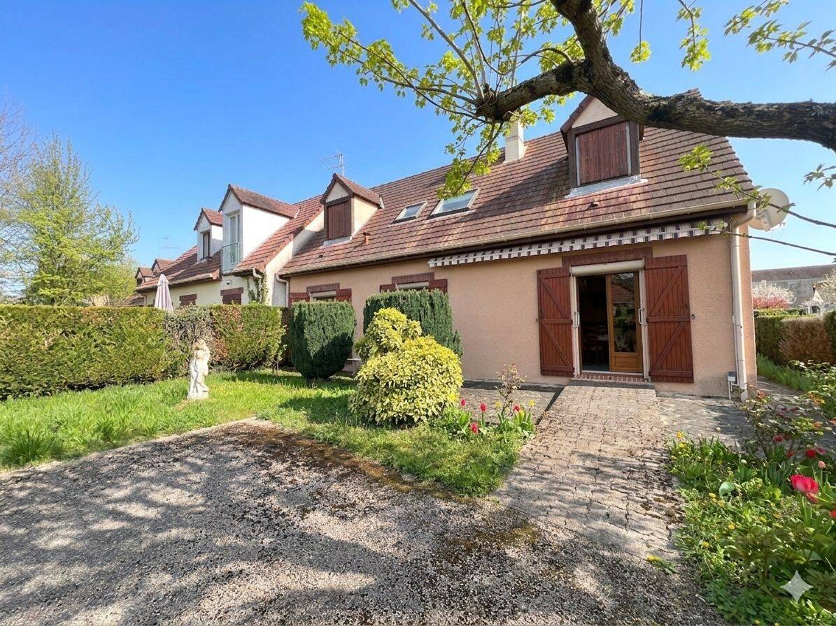 Maison 5 pièces 125 m² · à Sens · 124,7 m² · 231 000 €