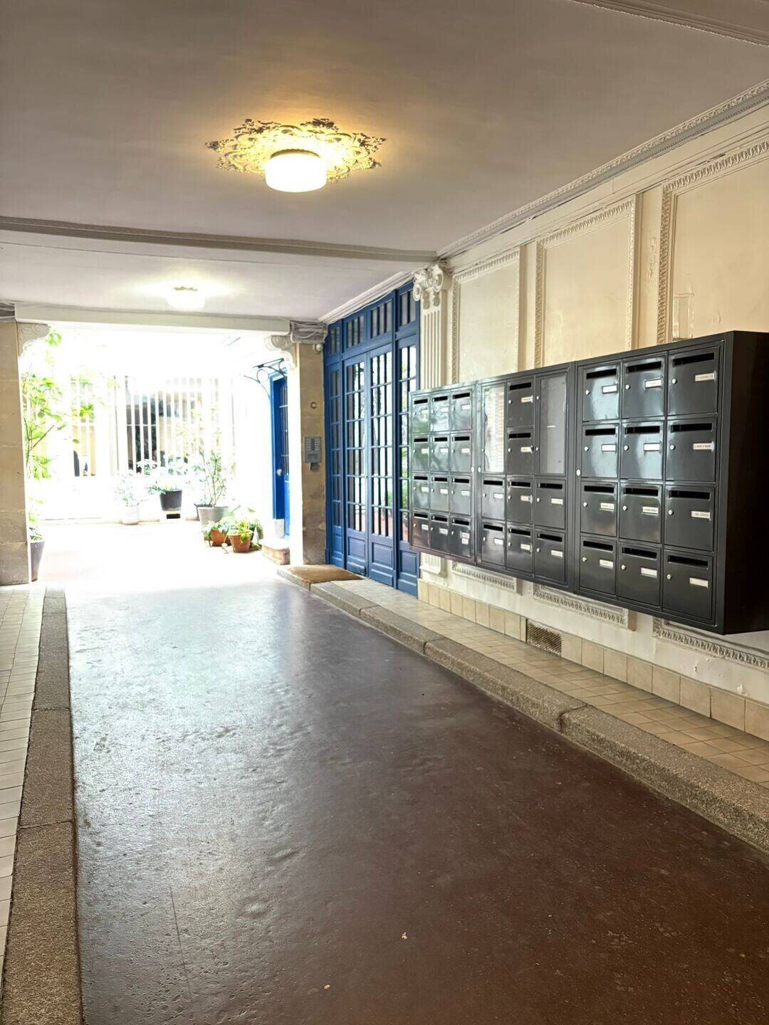 Appartement 2 pièces 32 m² · à Paris 11ème Arrondissement · 32 m² · 340 000 €