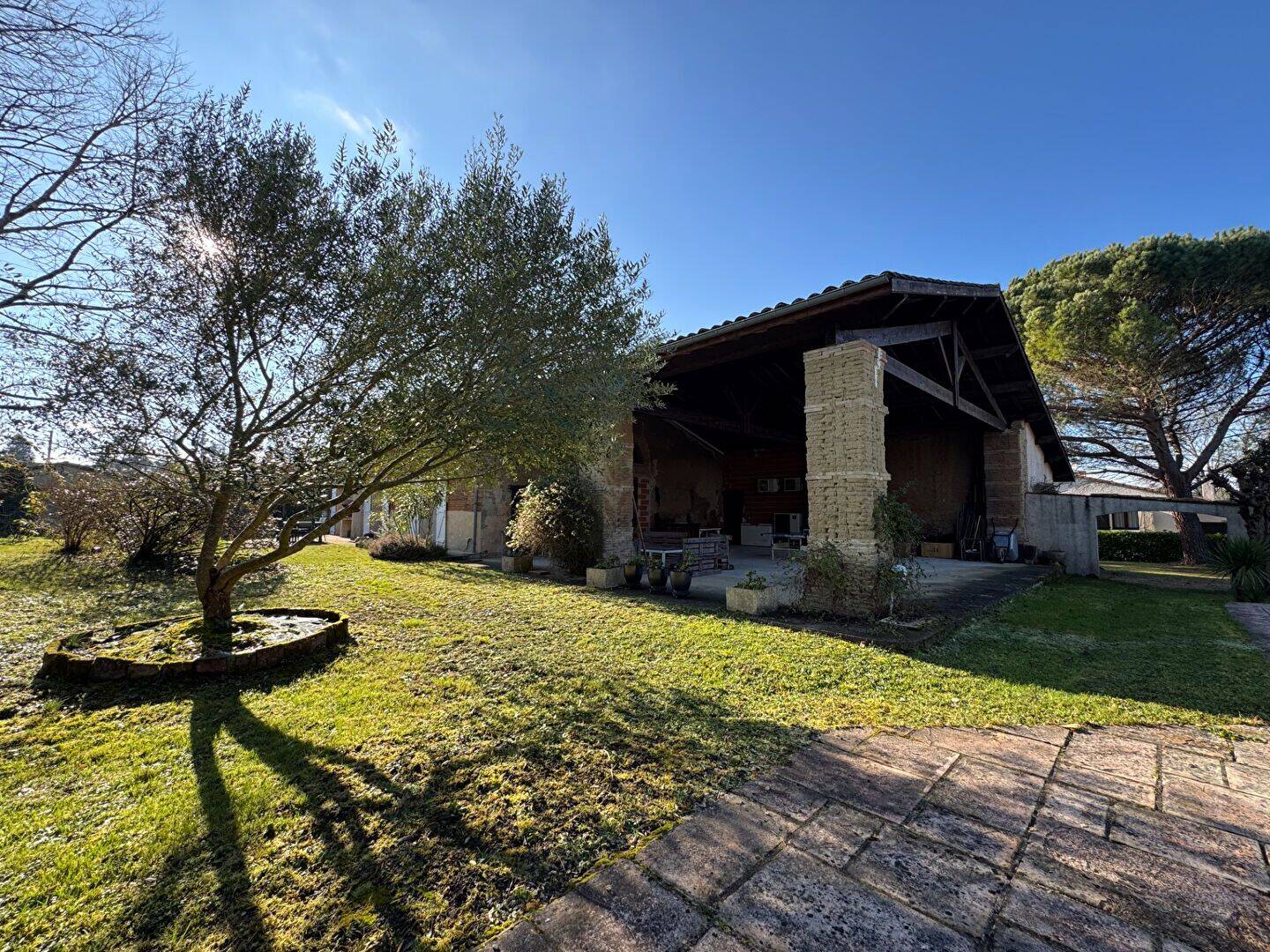 Maison 7 pièces 297 m² · à Labastide-Saint-Sernin · 296,6 m² · 720 000 €