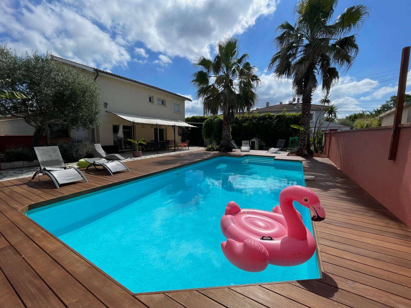 Maison 6 pièces 160 m² · à Villeneuve-Tolosane · 160 m² · 1 985 €/mois