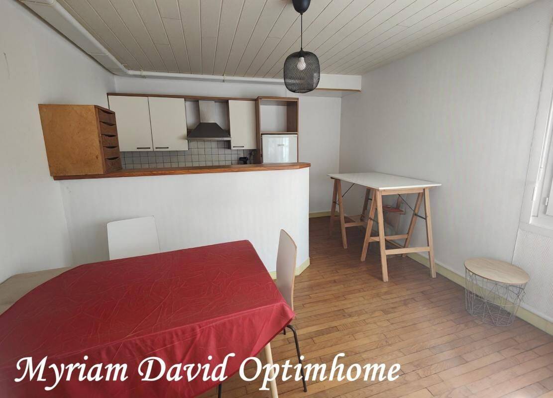 Appartement 3 pièces 57 m² · à Carhaix-Plouguer · 57 m² · 540 €/mois