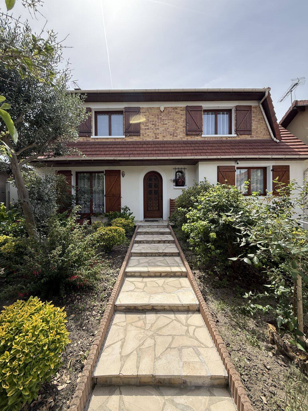 Maison 7 pièces 175 m² · à Drancy · 175 m² · 520 000 €