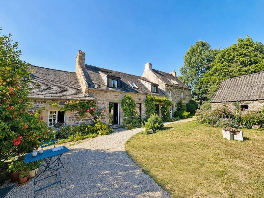 Maison 4 pièces 195 m² · à Plouezoc'H · 194,9 m² · 495 225 €
