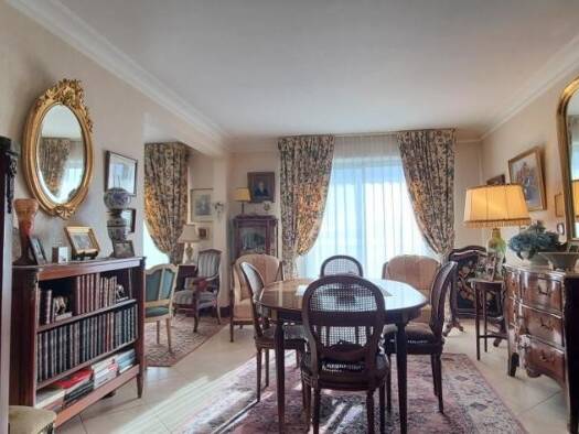 Appartement à vendre 257 250 € 5 pièces 3 chambres 88,8 m² Étage 4/6 Nantes 44000