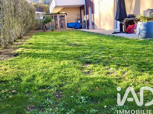 Appartement à vendre 384 990 € 3 pièces 2 chambres 69 m² RDC/3 Est Gex 01170