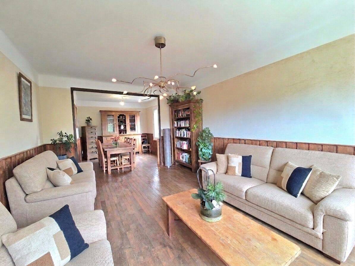Maison 7 pièces 190 m² · à Courtisols · 190 m² · 317 000 €