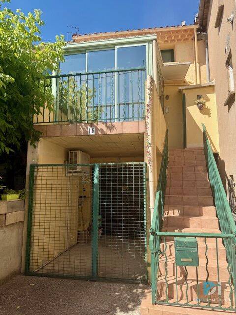 Maison 4 pièces 110 m² · à Montblanc · 110 m² · 140 000 €